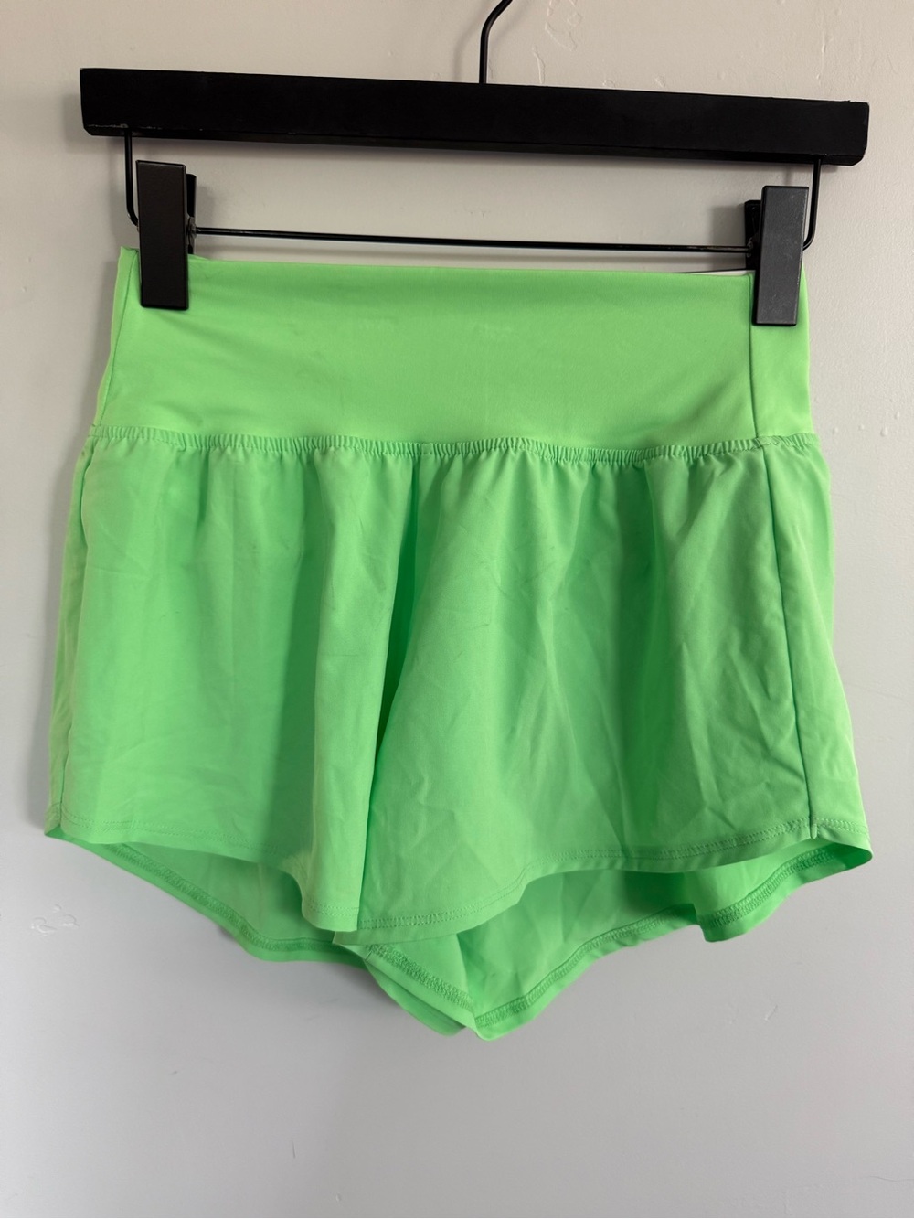 NWT DSG Women's Stride High-Rise Short 3” Size Small